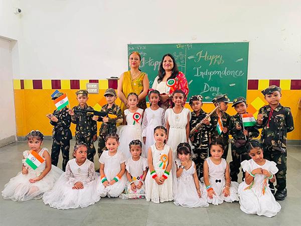 National flag unfurling Apex International School